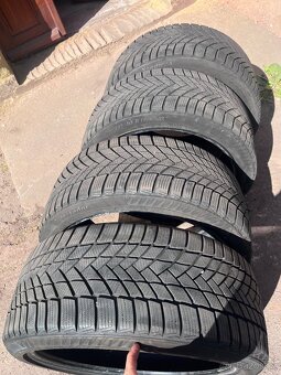 Matador Nordica 235/40 r19 - 5