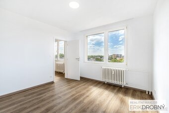 Pronájem bytu 2+1 Arnošta z Pardubic 2614, Pardubice - 5