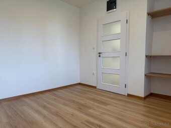 Pronájem bytu v Návsí 2+kk - 5