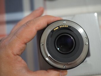 Canon EF 50mm f/1.8 STM + CANON ES-68II - 5