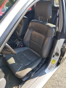 Subaru Outback 2.5 r.2003,1.maj.nový Čr orig 121412km - 5