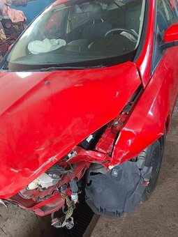 Prodam FORD FOCUS 2015 - 5