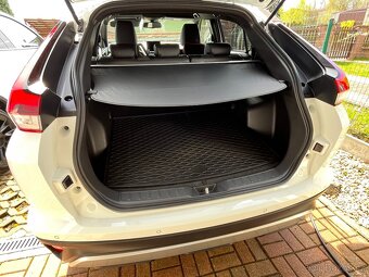 Mitsubishi Eclipse Cross PLUS PHEV, 4x4, 2,4 MIVEC - 5
