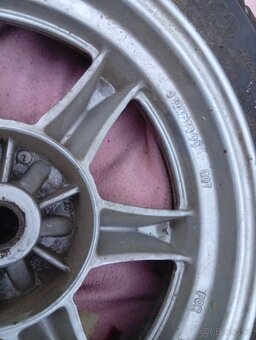 2008 Suzuki burgman 200 zadní kolo  130/70/12 - 5