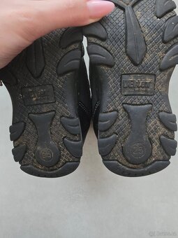 Chlapecká zimni obuv vel.25 - 5