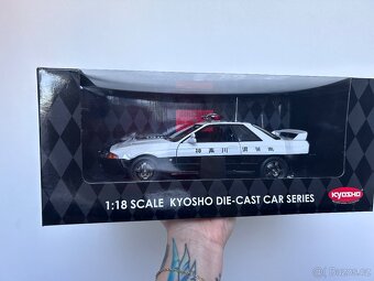 Nissan skyline r32 kyosho 1:18 - 5