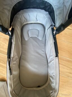 Hluboká korba Nuna Demi Grow - 5