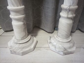 Dva mramorové sloupy - 5