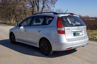 Hyundai i30 1,4 77kw - 5