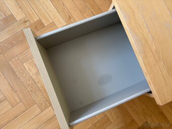 IKEA Malm noční stolek, komoda s 2 zásuvkami - 5