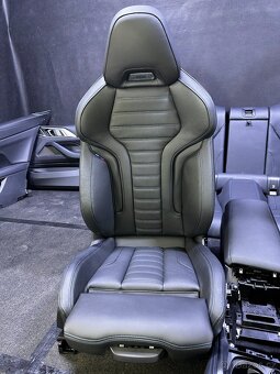 BMW 4 G22 M-Paket Individual kuzeny interier sedacky - 5