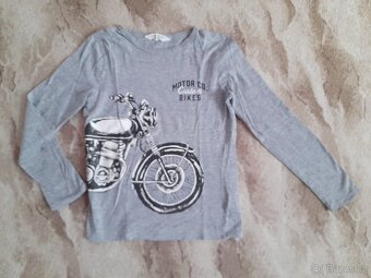 Trička+mikiny vel. 134-140 - 5