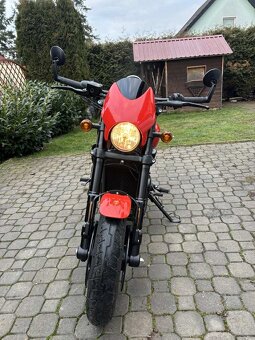 Harley-Davidson 750cm3 - 5