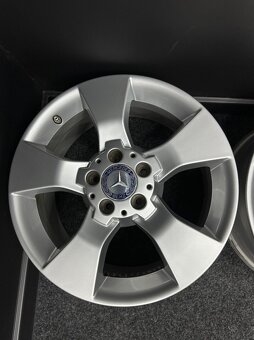 Alu Mercedes 5x112 17” A2044013602 - 5