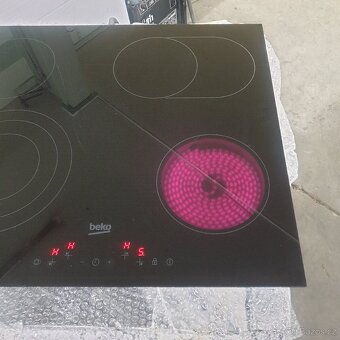 Sklokermicka varná deska - 5