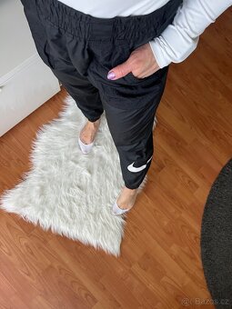NIKE DÁMSKÉ TEPLÁKY VEL.S - 5