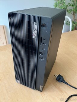 Lenovo Thinkcentre M75t Gen 2 - 5