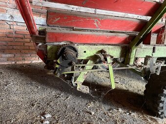 Sběrací vůz claas - 5