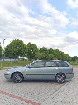 Volvo V40 ; 1,8 ben. ; 2003 - 5