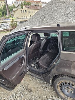 Passat b7 2.0 103kw dsg - 5
