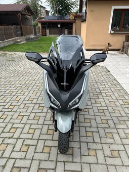 Honda Forza 350 - 5