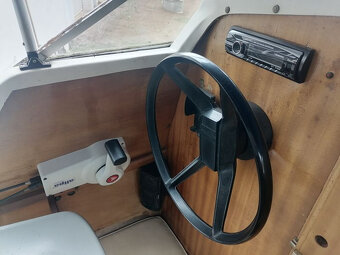 Kajutový člun Inter 630 - 5