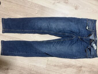 Panské džíny a dvoje tepláky - 5