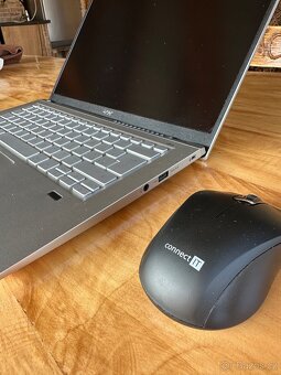 Acer Swift 3 - 14" palcový Notebook - 5