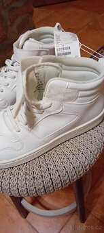 N.ové chlapecké kotníkové boty zn.H&M vel.39 - 5