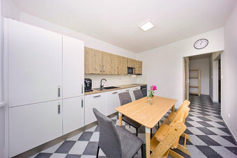 Prodej prostorného bytu 3+1 75 m² Kaštanová, Olomouc - 5