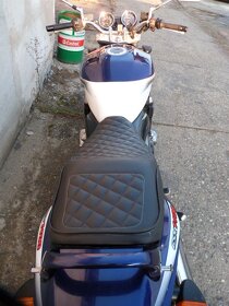 Suzuki GSX 1400 - 5
