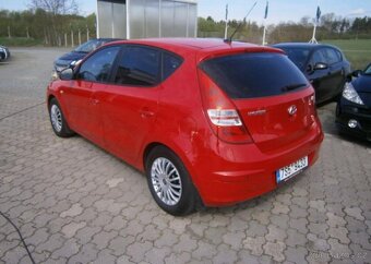 Hyundai i30 1.4i 80kw,CZ benzín manuál 80 kw - 5
