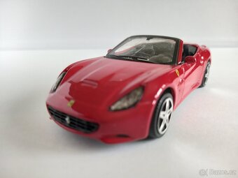 BBURAGO-FERRARI 1:43-ENZO,250 TESTA ROSSA,SPIDER,CALIFORNIA - 5