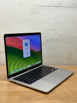 MacBook Pro M2 2022 /16GB RAM/256GB SSD/Záruka 94% BATERIE - 5