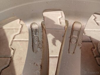 FIAT FREEMONT ALU 17 SE ZIMNÍMI PNEU - 5