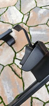 Střešní nosič Thule Square Black Mazda 3 - 5