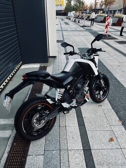 KTM DUKE 200 2014 A2 ZĽAVA - 5
