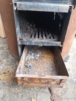 Starý kotel na zabijačku, pařák - 5