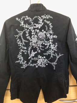 Černé šaty s výšivkami, zn.NEXT, vel.M - 5