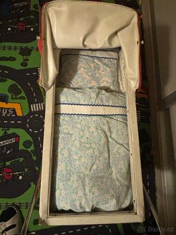 Retro kočárek pro panenky - 5