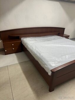 Ložnicová sestava – masivní vzhled, tmavý dekor - 5