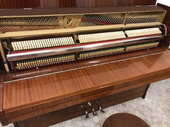 Pěkné pianino PETROF - 5