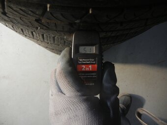 Zimní pneu Continental + Bridgestone 235/60R18 - 5