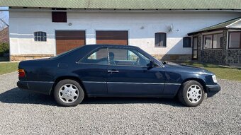 Mercedes-Benz 300 CE (1990) v perfektním stavu - 5