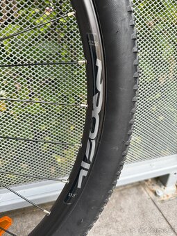 Sada kompletních trekových kol včetně pneu 27,5" - 5