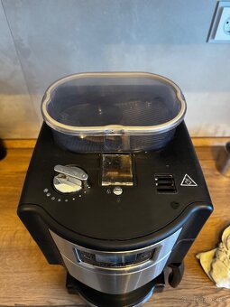 Kávovar/překapávač Russell Hobbs - 5