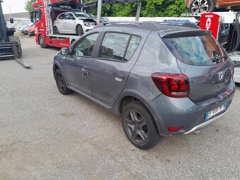 Dacia Sandero 0,9i TCe Stepway Automat. - 5