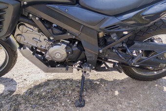 Suzuki DL650A V-Strom 2012 - 5