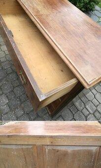 Starý nábytek komoda prádelník - 5