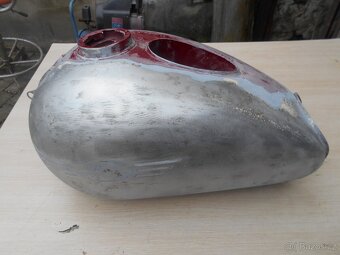 Jawa 250 pérák FJ nádrž - 5